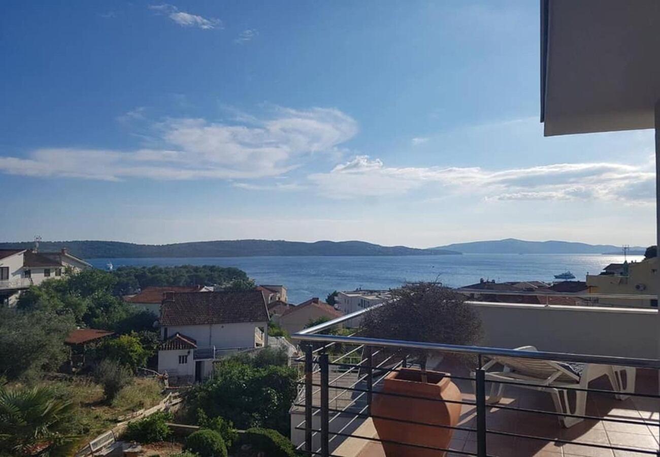 Apartments Javi - Free Private Parking Trogir Eksteriør bilde